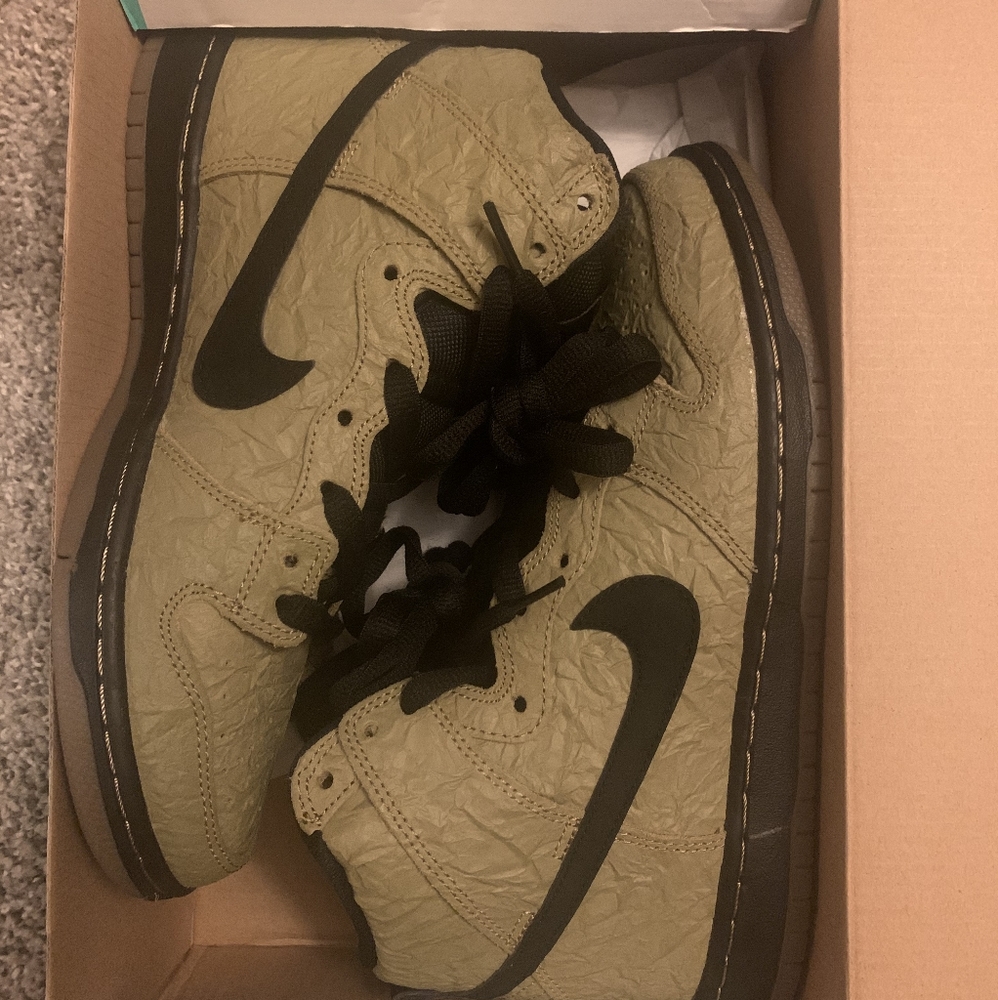 Nike Dunk "Brown Paper Bag" size 7 men's